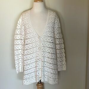 EUC~Vintage Woman’s Jones New York Siganature Medium Ivory Crocheted Cardigan